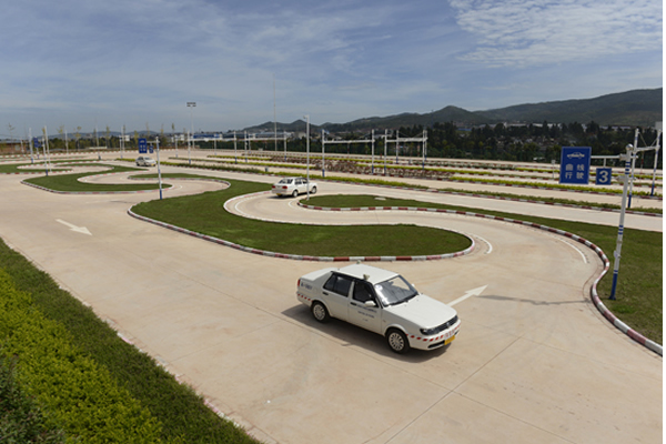 做到兩點(diǎn)，輕松考試，順利拿證