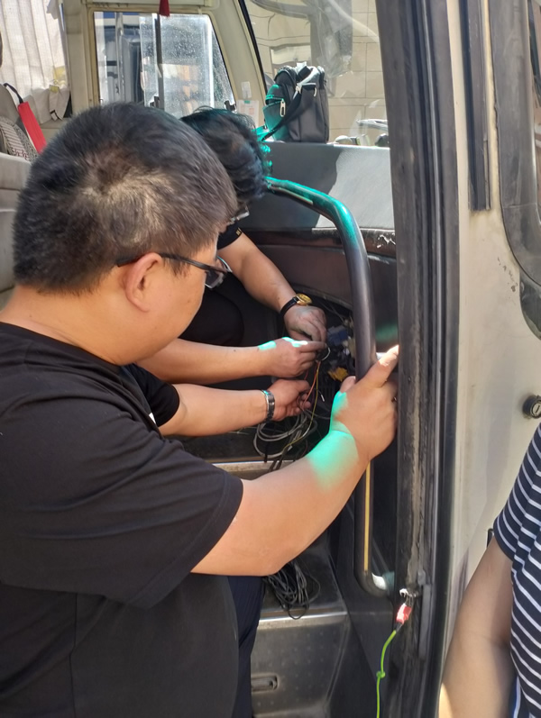 【三抓三促進(jìn)行時】隴運(yùn)集團(tuán)成縣客運(yùn)公司扎實(shí)開展“兩客一?！避囕v動態(tài)監(jiān)控專項(xiàng)整治工作