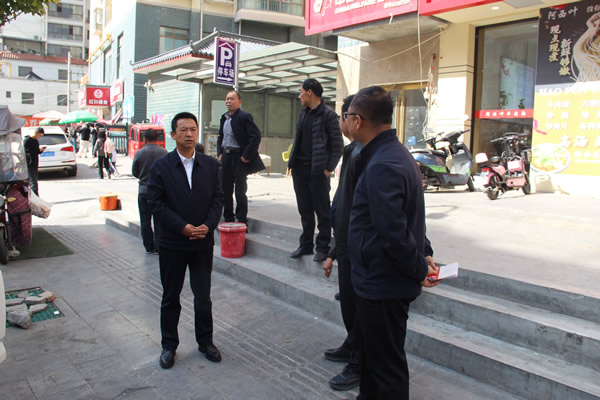 聚焦民生辦實事 優(yōu)化公交惠民生——隴運集團黨委書記、董事長馬明喜調(diào)研新開通公交線路