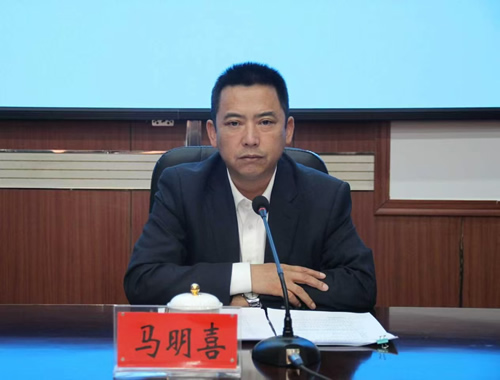 隴運(yùn)集團(tuán)公司召開黨委理論學(xué)習(xí)中心組集中學(xué)習(xí)暨樹立和踐行正確政績觀學(xué)習(xí)教育讀書班第一次學(xué)習(xí)會(huì)